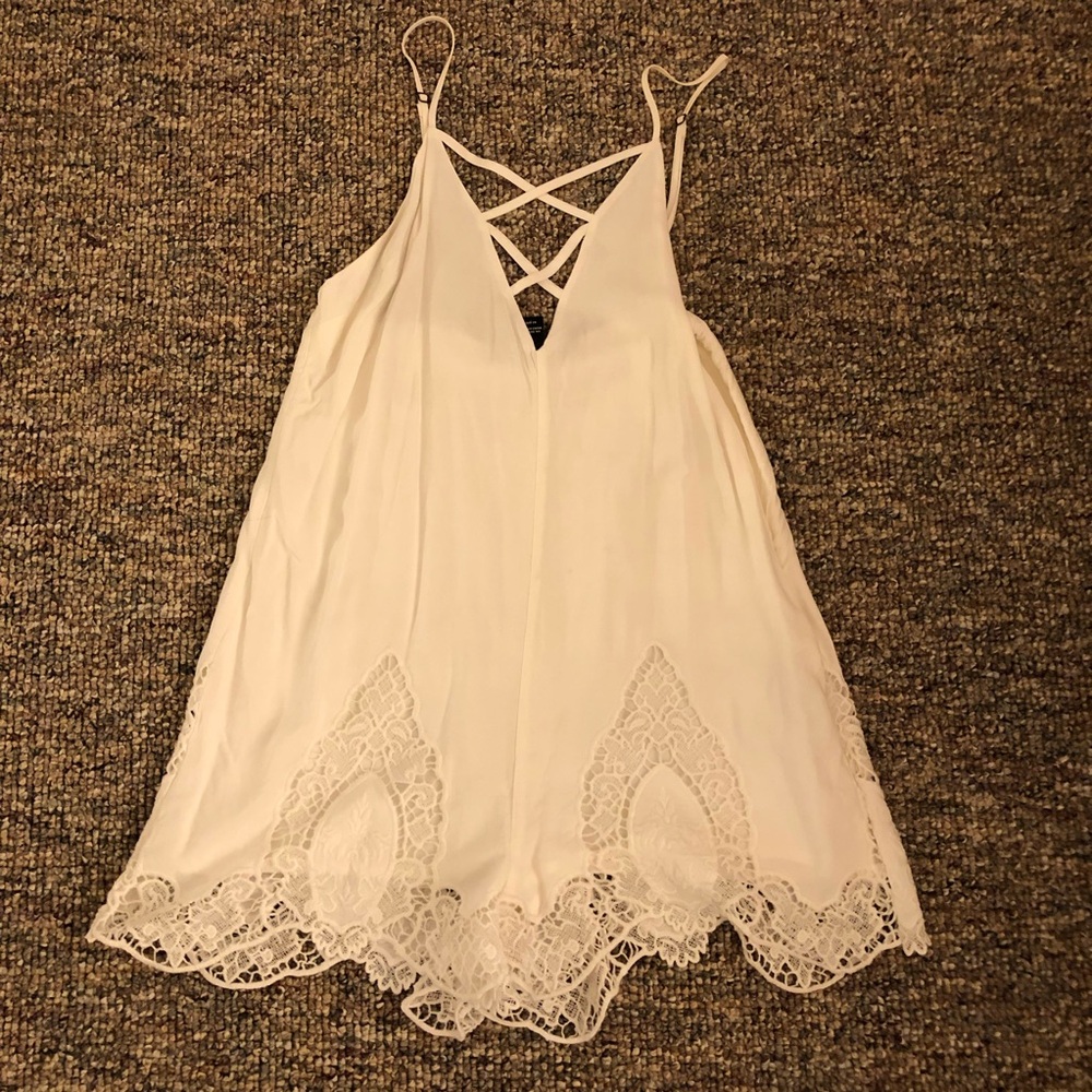 Forever 21 White Lace romper size S